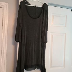 Cupio Woman Long Charcoal Tunic - 1X